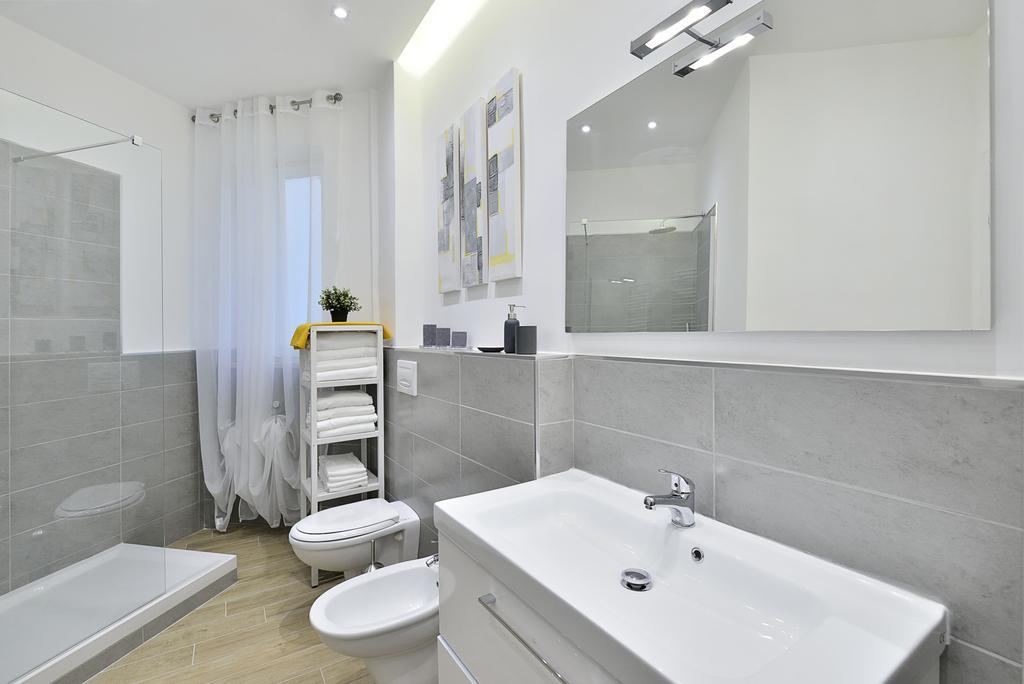 New Romantic Trastevere Apartment Luaran gambar